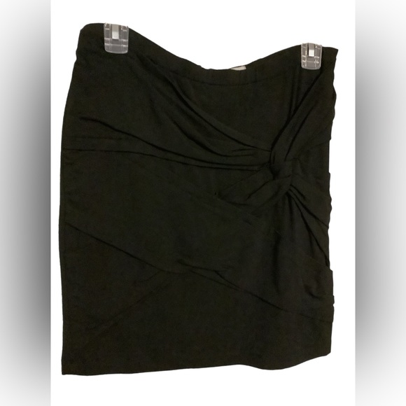 Cach’e Dresses & Skirts - CACH’E Women’s Black Polyester Fitted Ruched Pencil Skirt Back Zipper Stretchy.